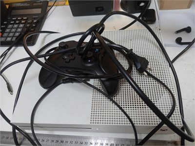 Игровая приставка Microsoft XBOX One S (1681) 890000763176