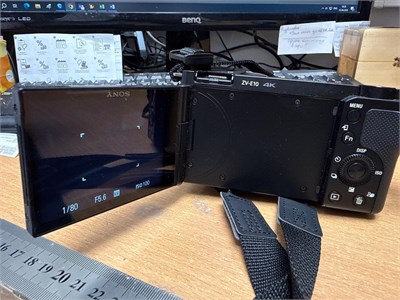 SONY ZV-E10 + E 3.5-5.6/pz 16-50 oss 890000763054