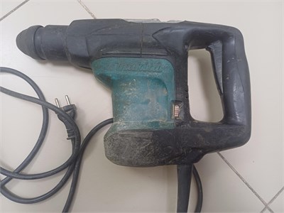Перфоратор Makita HR 3200 C 890000765364