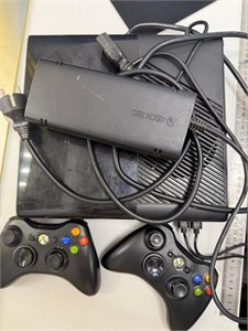 Xbox 360E 890000773698