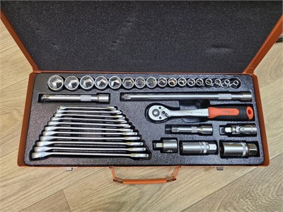 Набор инструментов AV Steel AV-011036 890000764637