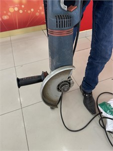 Угловая шлифмашина Bosch GWS 26-230 890000777639
