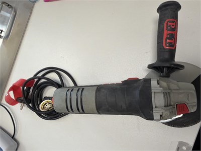 Угловая шлифовальная машина PWS125-C6 890000780826