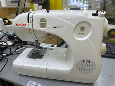 Швейная машина Janome J770 890000505532