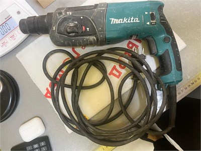 ПЕРФОРАТОР Makita HR2470 890000512900