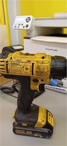 Аккумуляторная дрель-шуруповерт DEWALT DCD 771 890000524143