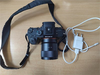 Беззеркальный фотоаппарат Sony Alpha 7 III (ILCE-7M3)+Объектив Sony SEL55F18Z 890000508883