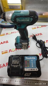 Аккумуляторный гайковерт Makita TD110D 890000507100