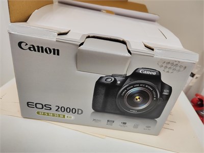 Фотоаппарат Canon EOS 2000D KIT 890000557716