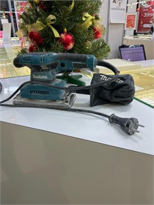 Вибрационная шлифмашина Makita BO3711 890000558101