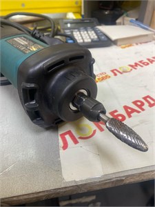 Прямая шлифмашина MAKITA GD0602 890000562347