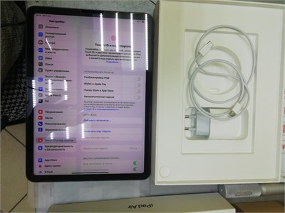 Планшет Apple iPad Air (4-го поколения) (2020) 64 ГБ 890000565519