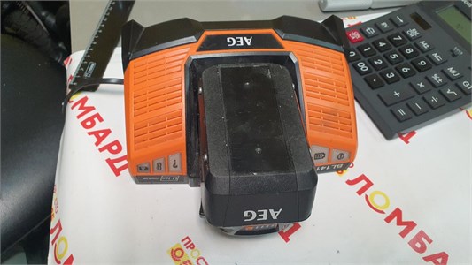 Зарядное устройтсво AEG BL1418 890000568450