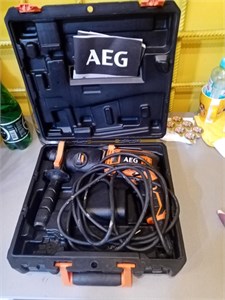 ПЕРФОРАТОР AEG KH 24 IE 890000570395