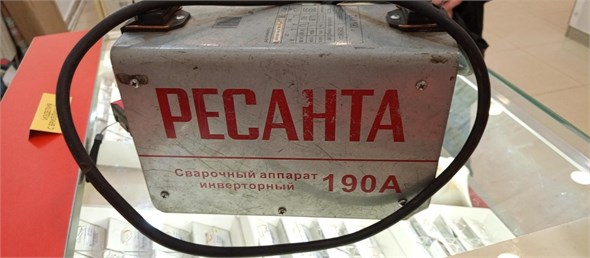 Сварочный аппарат инверторный Ресанта САИ 190 890000573912