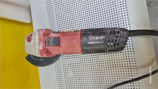 УШМ Зубр УШМ-125-1005 890000583311