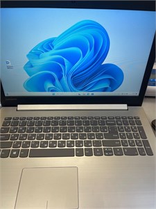 Ноутбук Lenovo IdeaPad 320-15IKB I3-7100U 890000585657