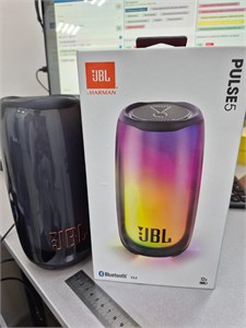 Портативная колонка JBL PULSE 5 890000591942