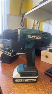 Аккумуляторная дрель-шуруповерт Makita DF488D 890000596901