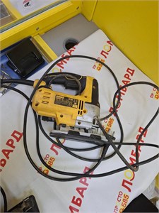 Электролобзик DEWALT DWE349-ks 890000596337