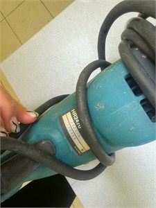 Перфоратор MAKITA HR2470 890000597336