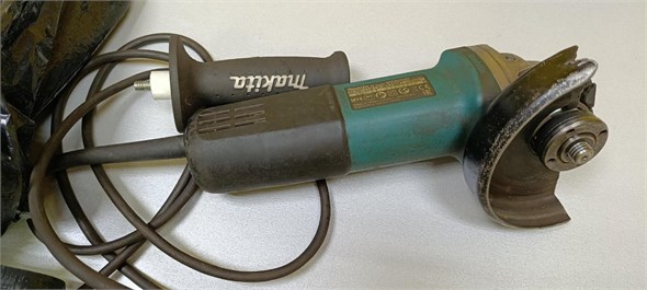УШМ Makita 9558HNR 890000595272