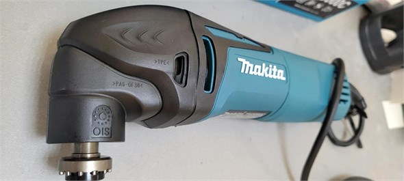 Реноватор Makita TM3000C 890000598399