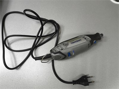 Гравер Dremel 3000 890000599899