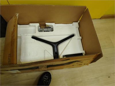 23.5" Монитор Samsung LC24F396FHIXCI 890000604946