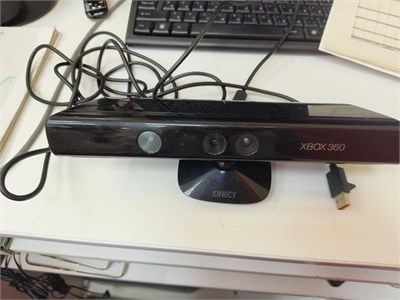 Игровая приставка MicroSoft xbox 360 + Kinect 890000604286