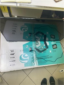 43" (108 см) LED-телевизор DEXP U43H8100E 890000594118