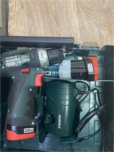 Аккумуляторная дрель-шуруповерт Metabo PowerMaxx BS 890000607144