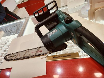 Цепная пила Makita UC3520A 890000608639