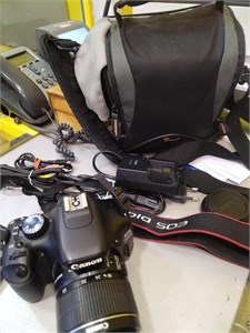 Фотоаппарат Canon EOS 550D + объектив 18-55мм 890000606723