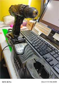 Аккумуляторная дрель-шуруповерт Hitachi DS14DFL 890000611647