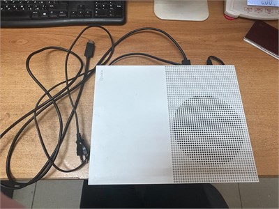 Игровая приставка Microsoft XBOX One S (1681) 890000612228