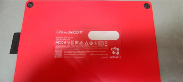 Графический планшет One by Wacom Small (CTL-472) 890000614624