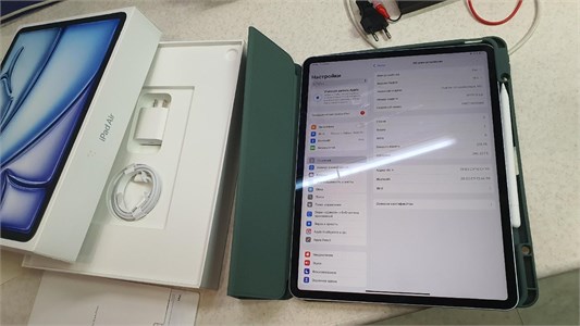 Планшет iPad Air (5th Generation) Wi-Fi 256Gb 890000618140