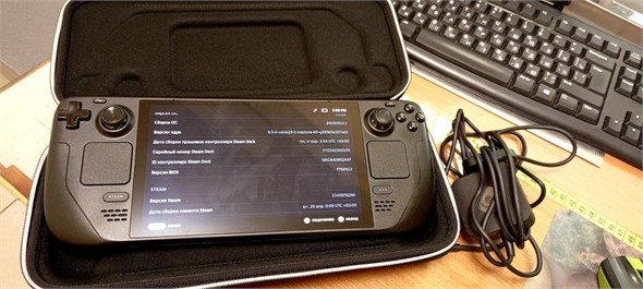 Портативная игровая консоль Valve Steam Deck OLED 512 890000618209