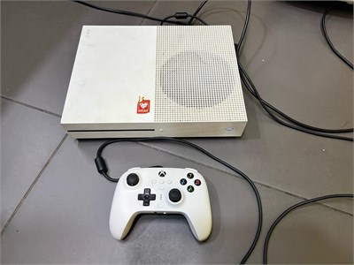 Игровая приставка Microsoft XBOX One S (1681) 890000621630