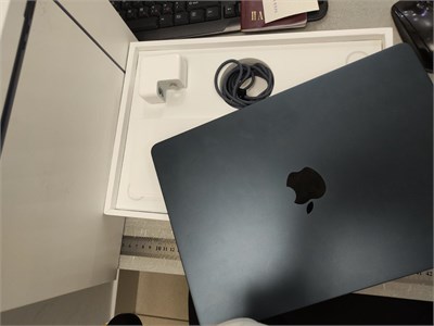 Ноутбук Apple MacBook Air 13 (2022, M2) 16/256 ГБ 890000621955