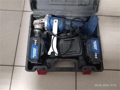 УШМ аккумуляторная SCHWARZ AG-24-125-Li2 890000620091