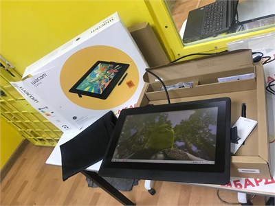 Графический монитор Wacom Cintiq 16 (DTK-1660) 890000595036