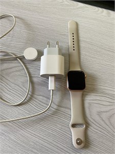 Часы Apple Watch SE GPS Aluminum 40mm (1st gen) 890000623077