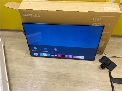 43" (108 см) Телевизор Samsung UE43AU7500U 890000524163