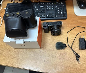 Беззеркальный фотоаппарат Sony Alpha ZV-E10 Kit 890000627513