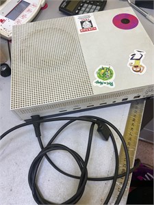 Игровая приставка Microsoft XBOX One S 890000588167