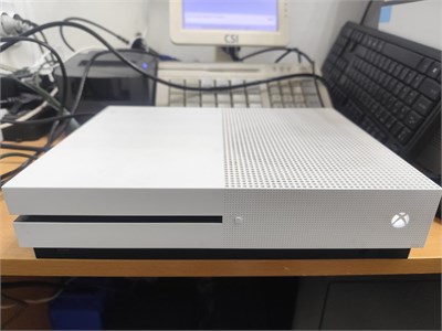 ПРИСТАВКА XBOX X BOX ONE S С ДИСКОВОДОМ 890000632004