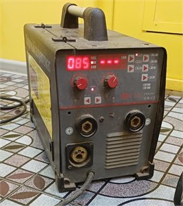 Сварочный аппарат P.I.T. PMIG220-C 890000630780