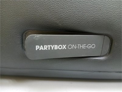 Портативная колонка JBL Partybox On-The-Go 890000630264